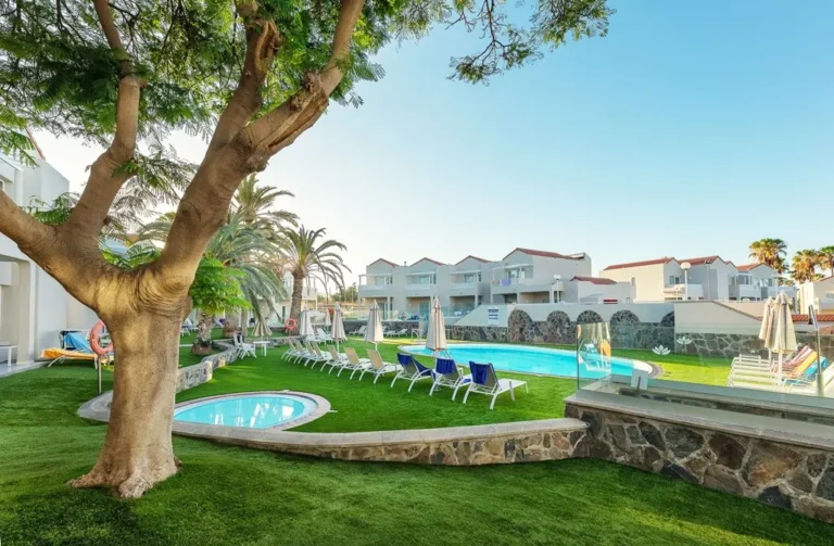 Spain: Gran Canaria 4★ Family Of 3 Deal – 7 Nights From £650 For All – INCLUDING FREE CHILD PLACE