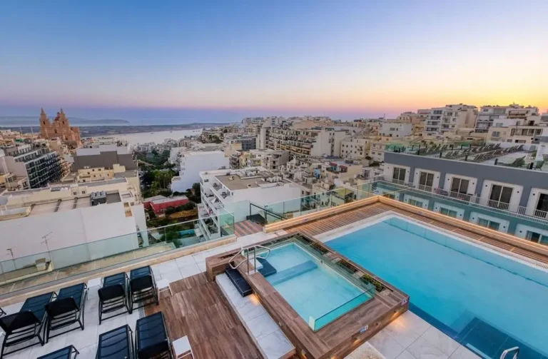 Malta: Malta Couples Xmas Winter Escape – 7 Nights From £334pp – Flights, Hotel, Luggage & Private Transfers.