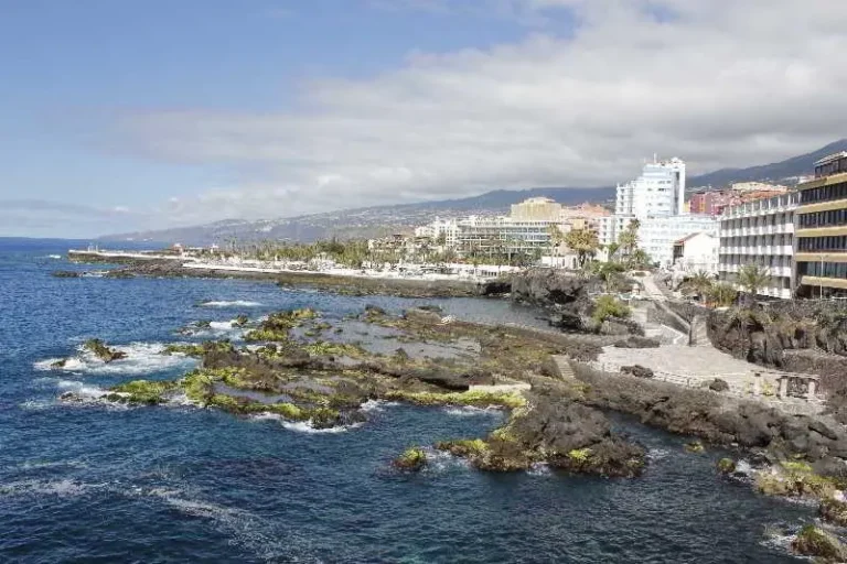 Spain: Tenerife Family Of 4 August Summer Holidays Escape – 14 Nights From £2.377 For 2 Adults + 2 Children